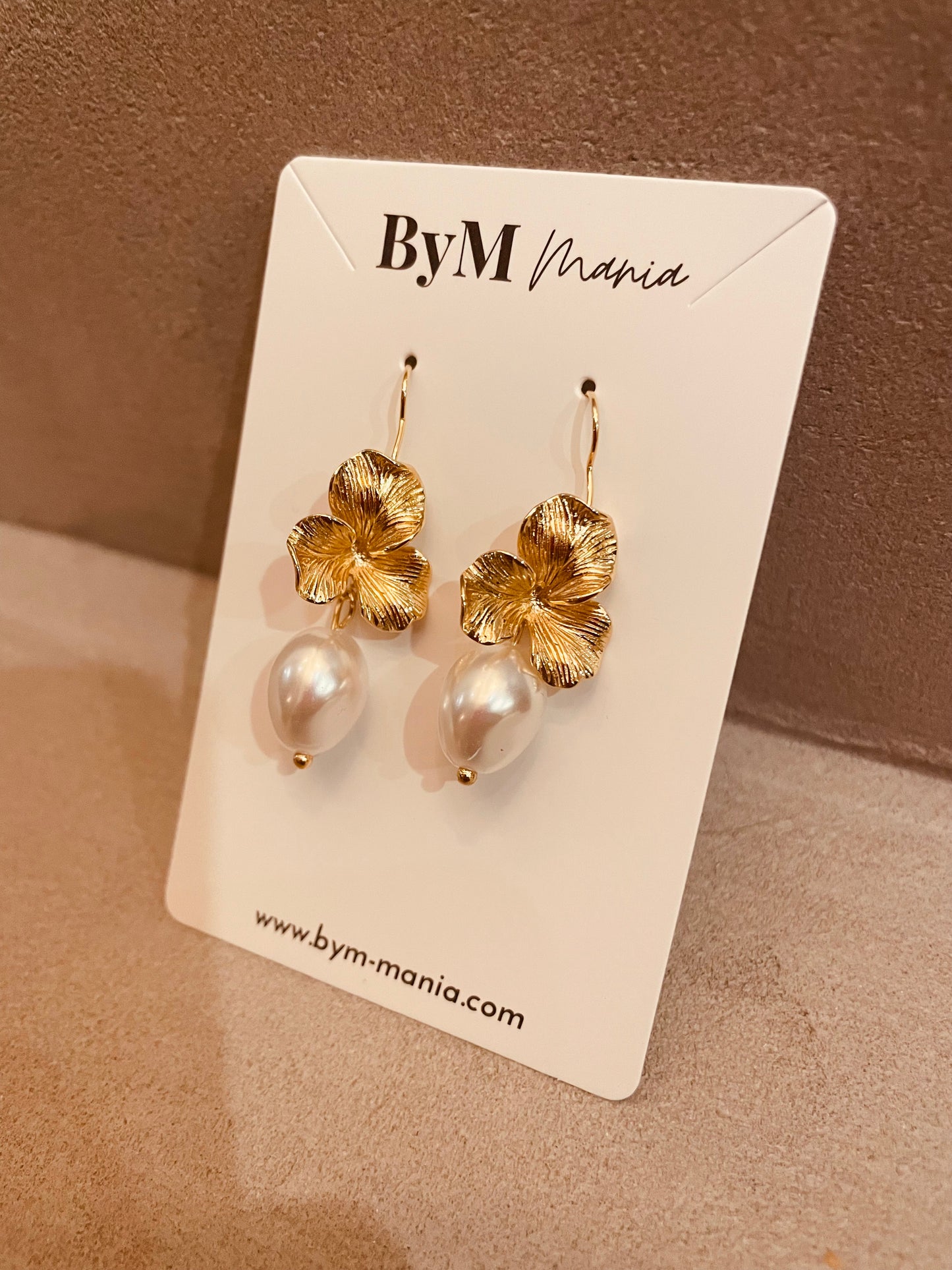 Boucles d’oreille Mrs JONES